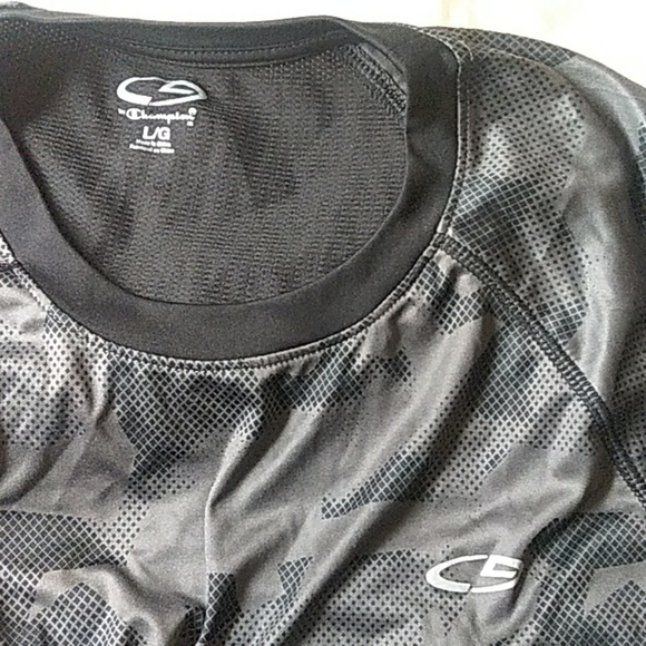 Champion t-shirt - Picture 2 of 3